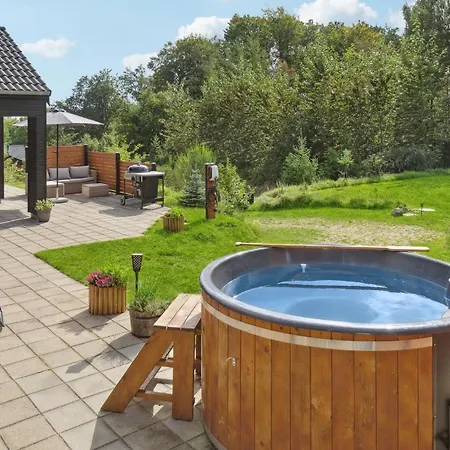4 Bedroom Awesome In Ebeltoft